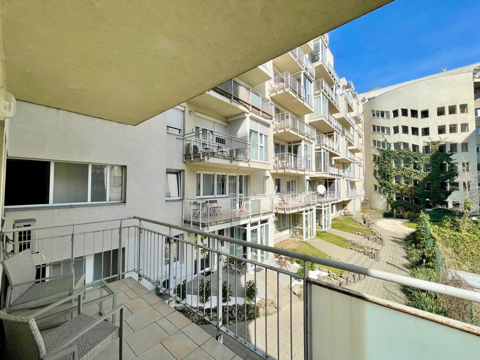 #Klauzal11#Design Apartment #2Bdrm #Freeparking Budapest Eksteriør bilde